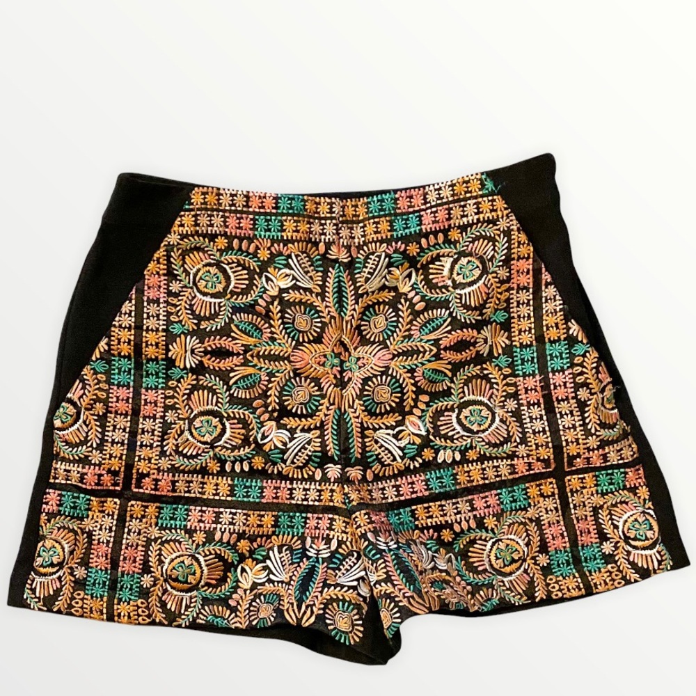 Topshop High Rise Womens Size 6 Embroidered Polyester Shorts